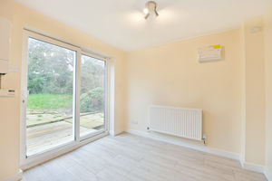 Kitchen/dining room - click for photo gallery